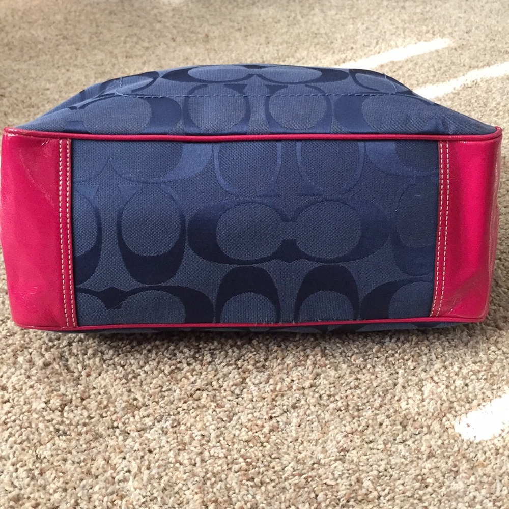 Coach tote - Picture 2 of 10